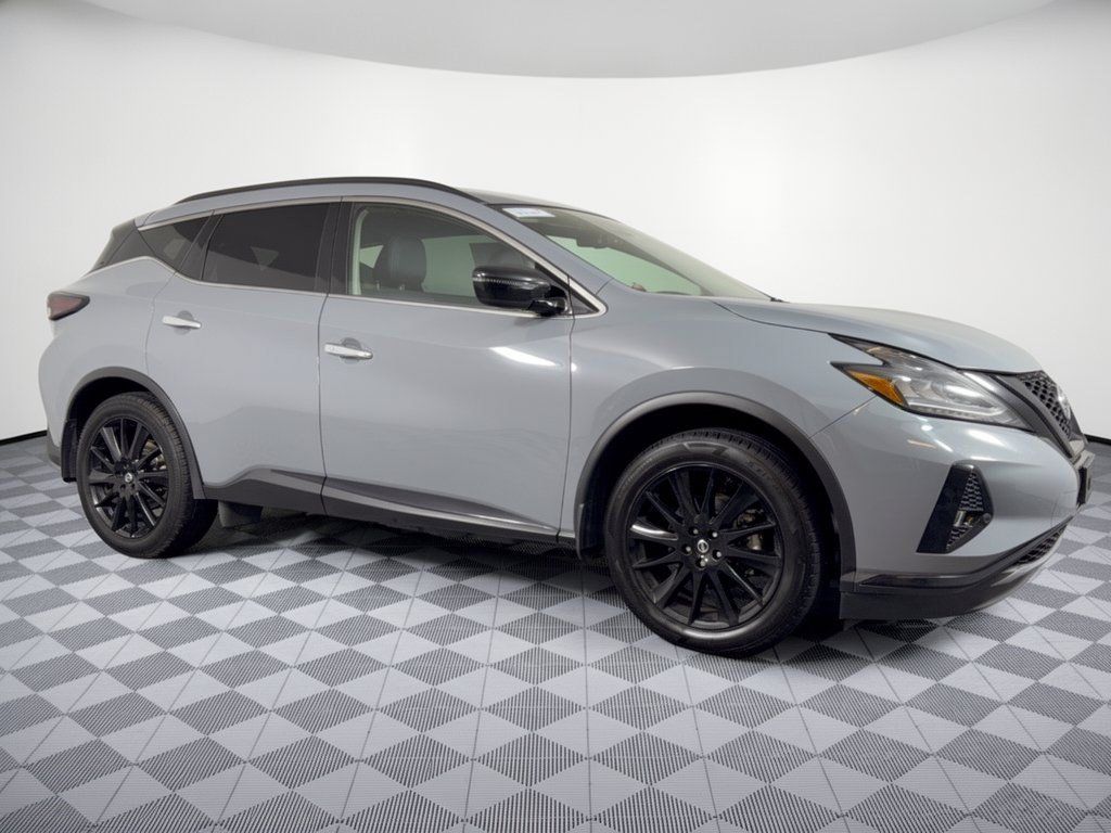 Used 2022 Nissan Murano SV w/ SV Midnight Edition Package FWD image 8