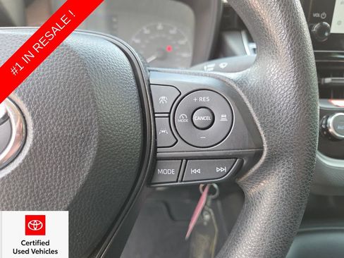 Certified 2025 Toyota Corolla LE FWD image 30