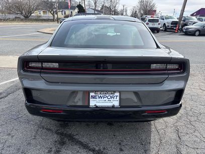 New 2025 Dodge Charger Daytona R/T w/ Sun & Sound Package