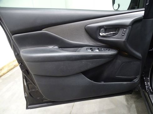 Used 2020 Nissan Murano SL image 17