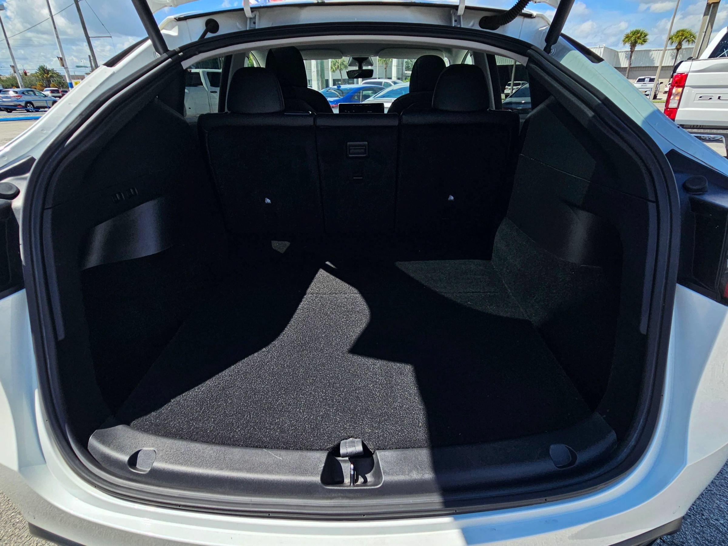 Used 2021 Tesla Model Y Long Range AWD/4WD image 19