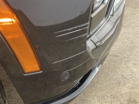 Used 2025 Chevrolet Suburban Z71 image 31