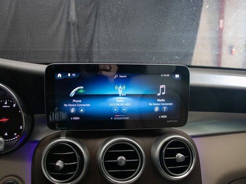 Used 2022 Mercedes-Benz GLC 300 4MATIC image 36