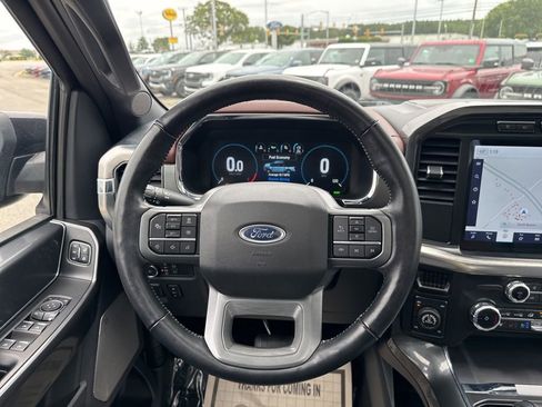 Certified 2022 Ford F150 Lariat w/ Equipment Group 502A High image 26