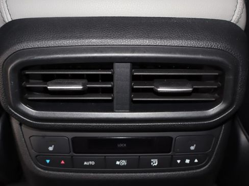 Used 2023 Honda Pilot Elite image 42