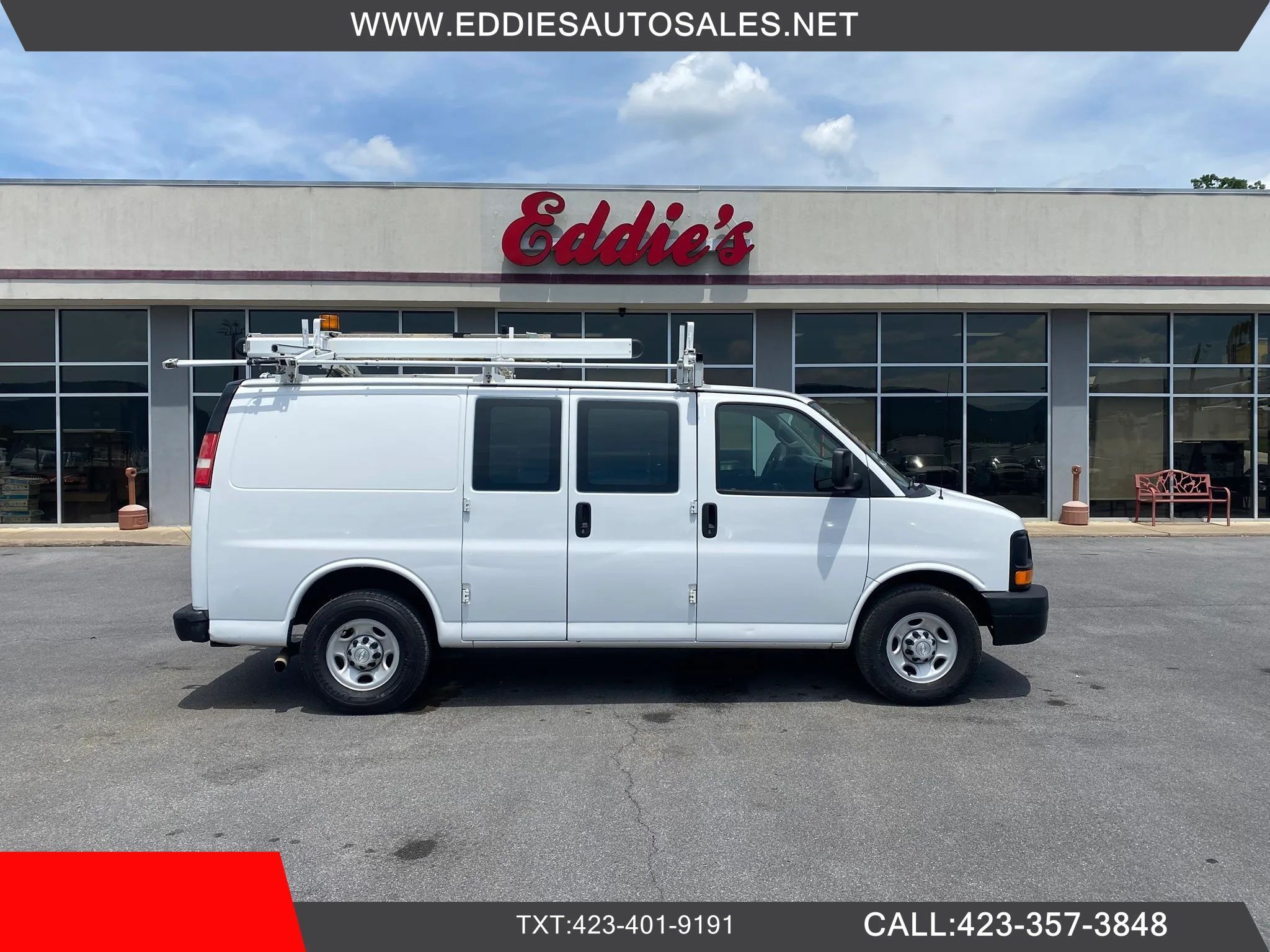 Used 2016 Chevrolet Express 2500 RWD image 1