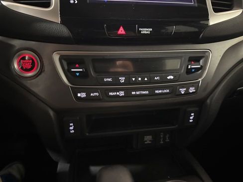 Used 2018 Honda Pilot EX-L image 24