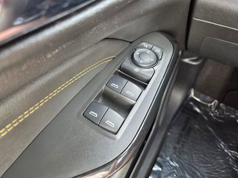 Used 2024 Chevrolet Trax LT image 23