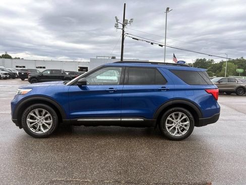 Used 2020 Ford Explorer XLT w/ Equipment Group 202A RWD image 6