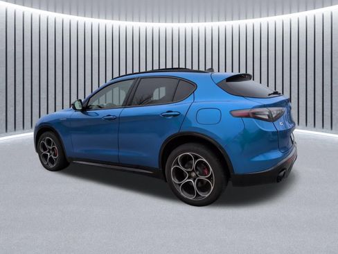 Used 2024 Alfa Romeo Stelvio Veloce AWD/4WD image 13