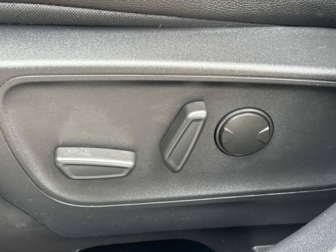 Used 2022 Ford Escape SEL w/ Technology Package AWD/4WD image 18
