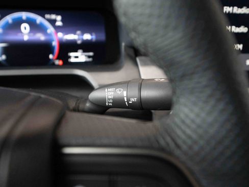 Used 2025 Toyota Tacoma 4x4 Double Cab Hybrid image 14
