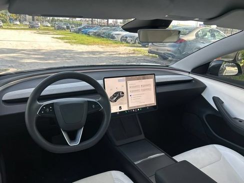 Used 2024 Tesla Model 3 Long Range RWD image 14