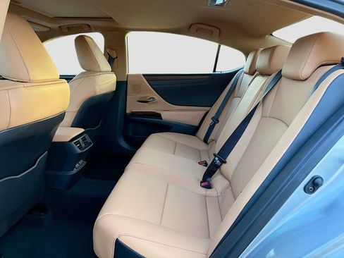New 2025 Lexus ES 350 w/ Premium Package image 21