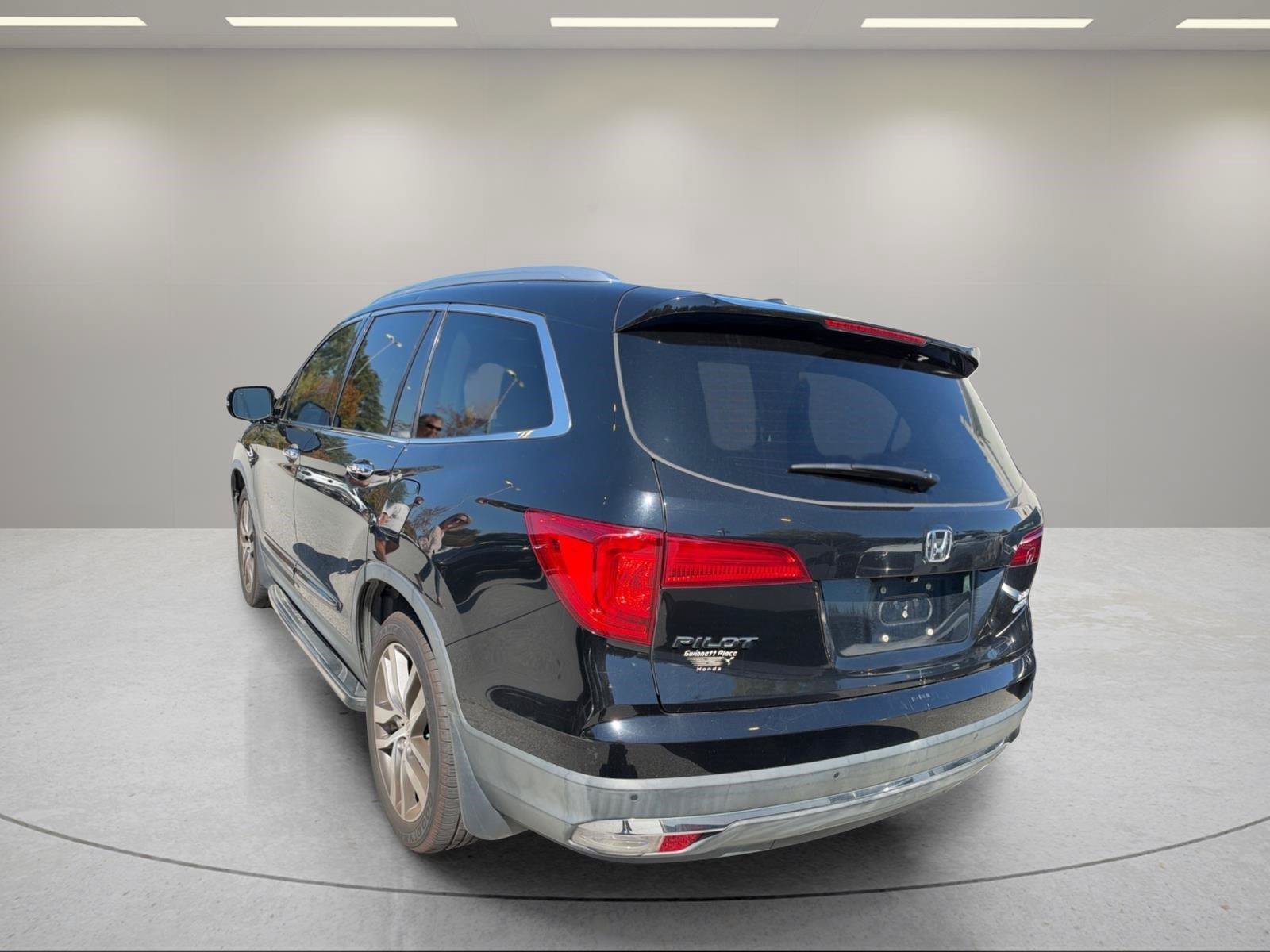 Used 2016 Honda Pilot Elite image 11