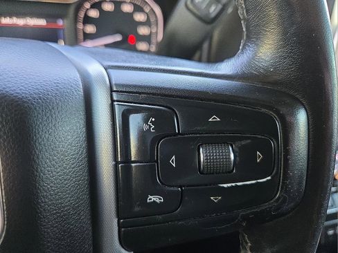 Used 2022 GMC Sierra 3500 SLT w/ SLT Convenience Package image 18