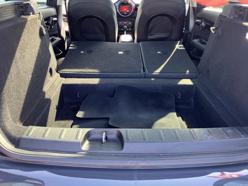 Used 2019 MINI Cooper Clubman S w/ Premium Package image 30