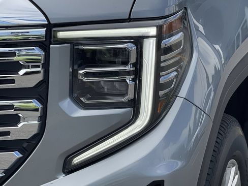 Used 2023 GMC Sierra 1500 Denali AWD/4WD image 15
