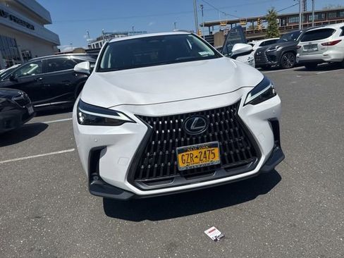 Used 2024 Lexus NX 350h AWD image 12