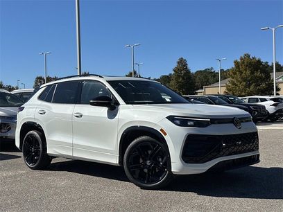 New 2026 Volkswagen Tiguan SE R-Line