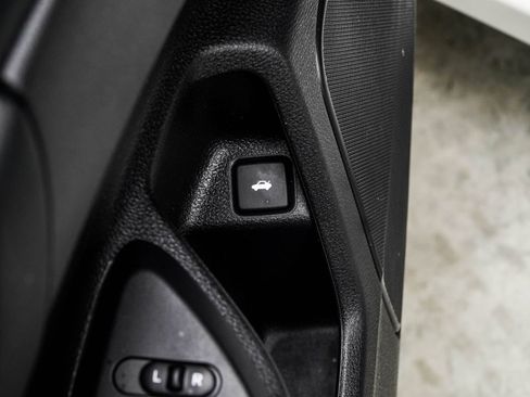 Used 2018 Honda Civic Touring image 30