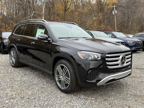 Used 2026 Mercedes-Benz GLS 450 4MATIC image 1