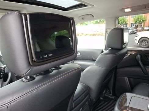 Used 2022 Nissan Armada Platinum w/ Captain's Chairs Package AWD/4WD image 10