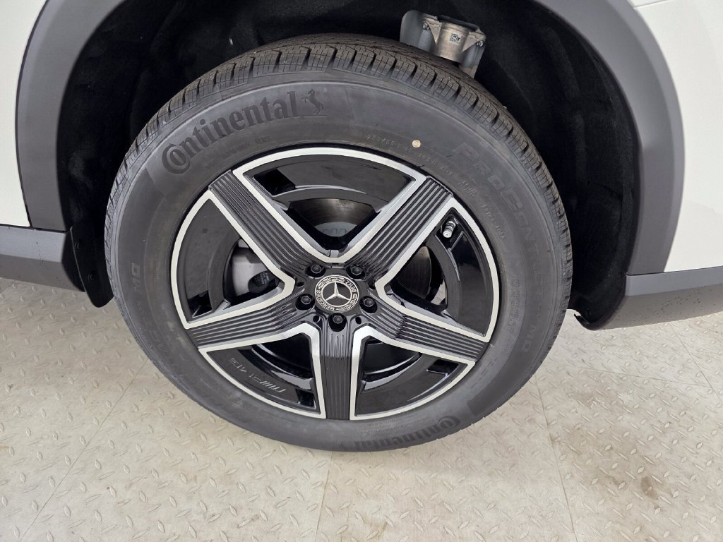 New 2027 Mercedes-Benz GLC 300 4MATIC image 12