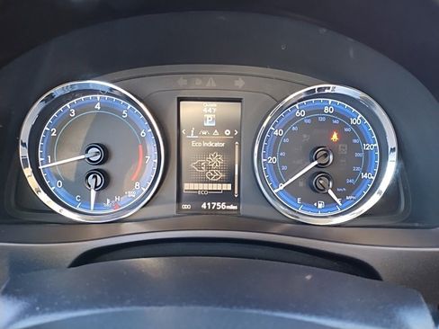 Used 2017 Toyota Corolla SE image 25