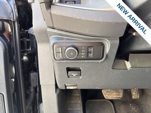 Used 2025 Ford Bronco Outer Banks AWD/4WD image 18