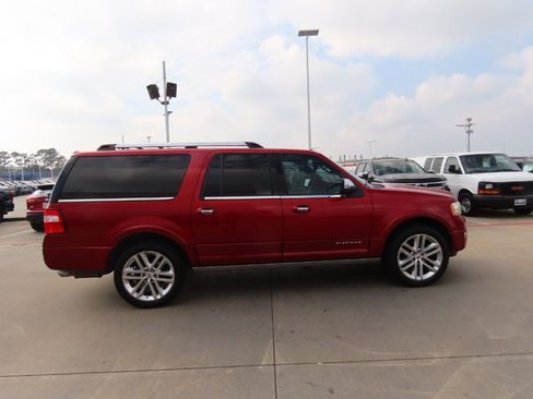 Used 2017 Ford Expedition EL Platinum image 10