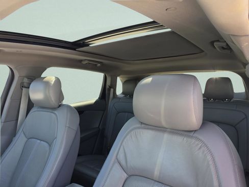 Used 2022 Lincoln Nautilus Reserve w/ Equipment Group 201A image 24