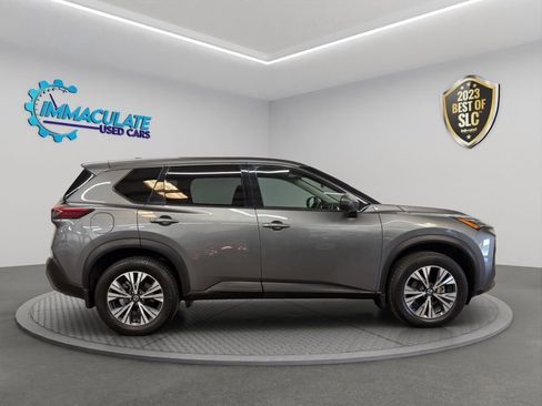 Used 2021 Nissan Rogue SV image 5