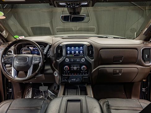 Used 2019 GMC Sierra 1500 Denali w/ Denali Ultimate Package AWD/4WD image 14