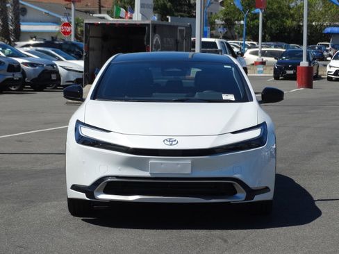 New 2026 Toyota Prius Plug-In Hybrid image 3