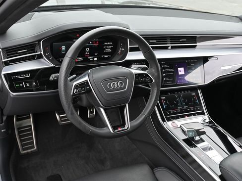 Used 2024 Audi S8 image 15