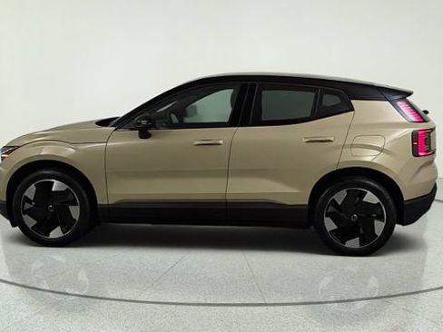 New 2026 Volvo EX30 Plus w/ Protection Package Premier AWD/4WD image 4