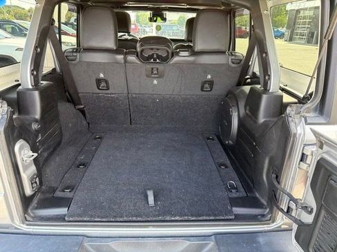 Used 2020 Jeep Wrangler Unlimited Sahara AWD/4WD image 8