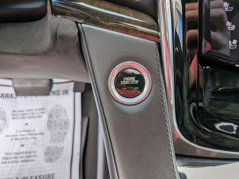 Used 2017 Cadillac Escalade Platinum AWD/4WD image 77