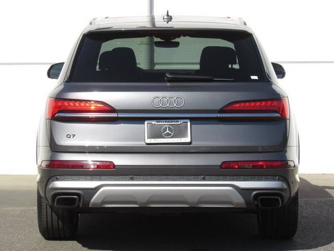 Used 2025 Audi Q7 3.0T Premium w/ Convenience Package AWD/4WD image 7