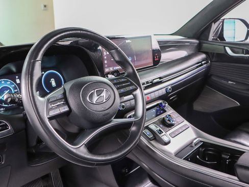 Used 2024 Hyundai Palisade Calligraphy image 24