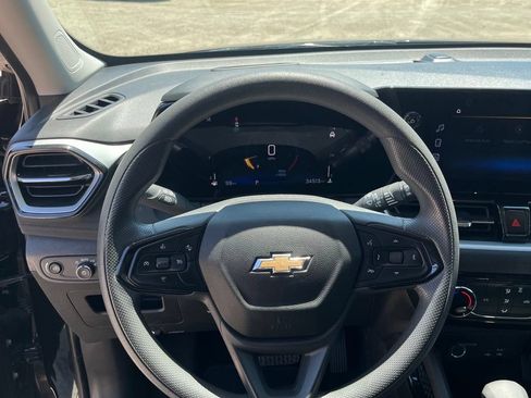 Used 2025 Chevrolet TrailBlazer LT FWD image 21