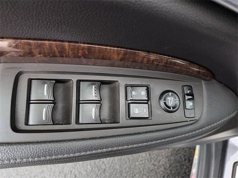 Used 2020 Acura MDX SH-AWD image 17