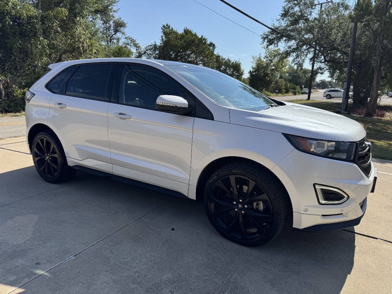 Used 2015 Ford Edge Sport w/ Equipment Group 401A AWD/4WD image 17