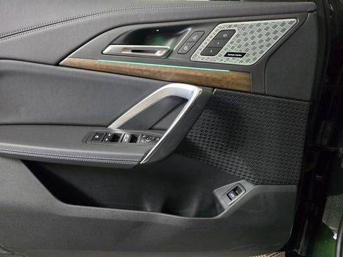 Used 2024 BMW X1 xDrive28i w/ Premium Package image 12