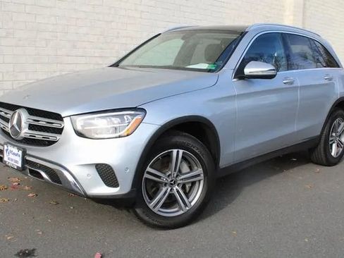 Used 2021 Mercedes-Benz GLC 300 4MATIC image 9