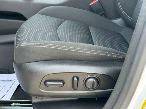 Certified 2024 GMC Terrain SLE w/ Driver Convenience Package image 17