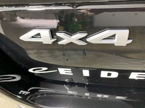 New 2025 Jeep Grand Cherokee Limited image 10