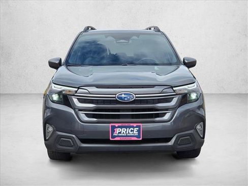 Used 2025 Subaru Forester Premium w/ Convenience Package #1 AWD/4WD image 8