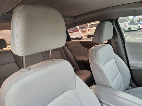 Used 2020 Chevrolet Malibu LT FWD image 57